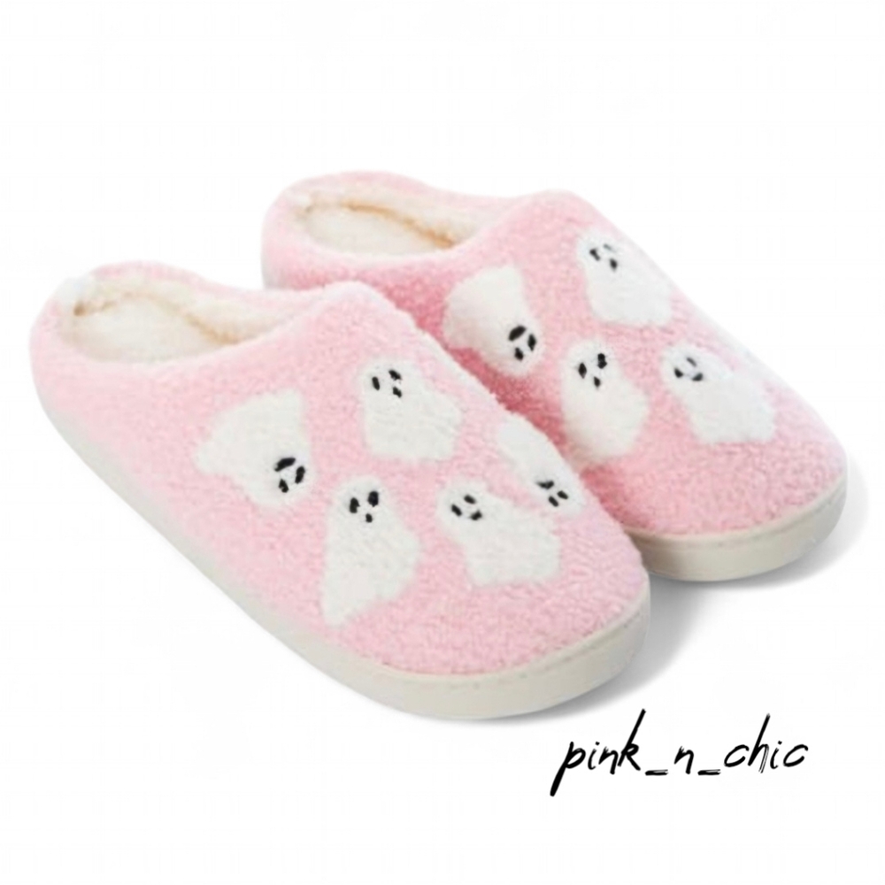 NWT Pink Ghost Sherpa Slippers Womans Size 7